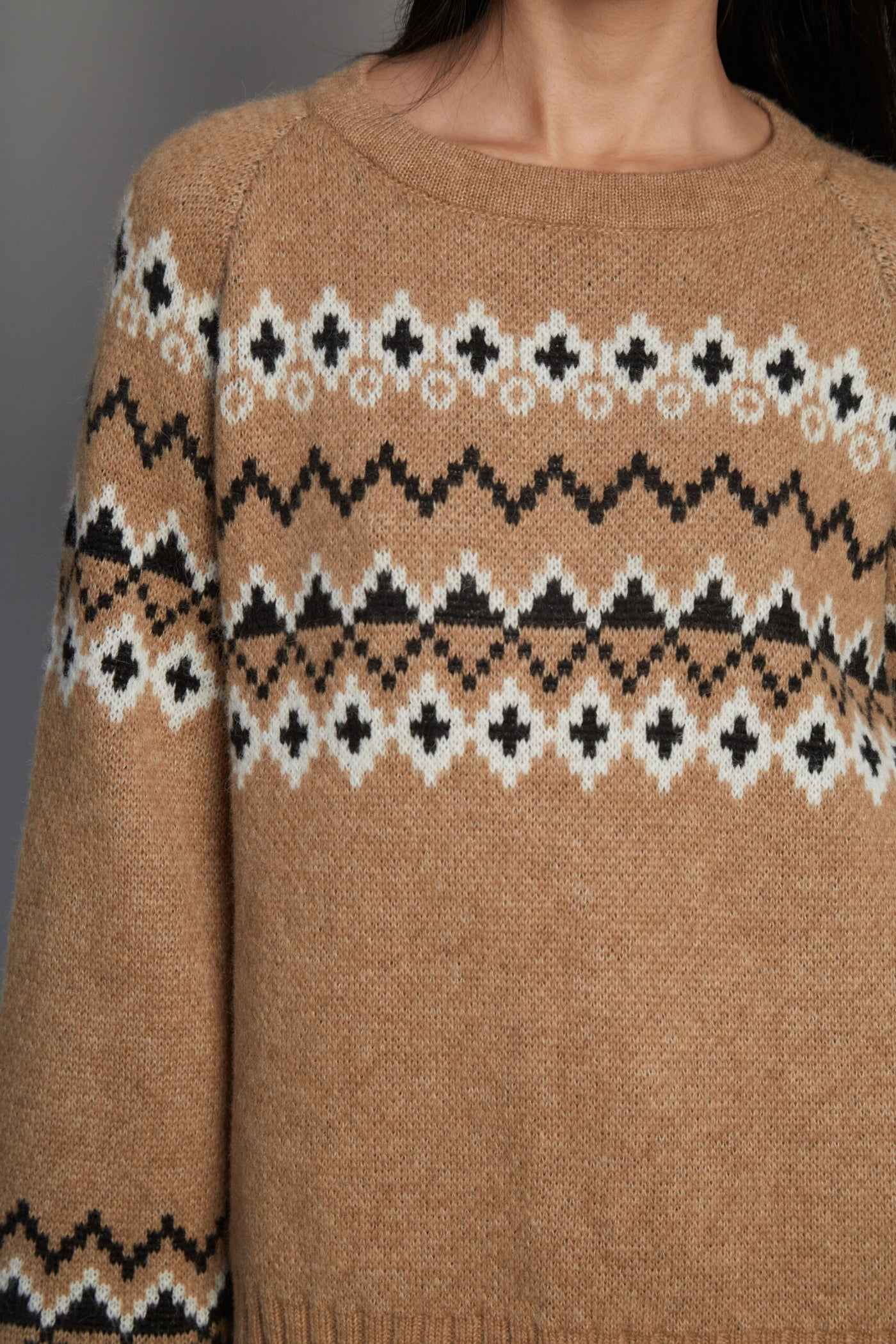 Ayllu Beige Sweater