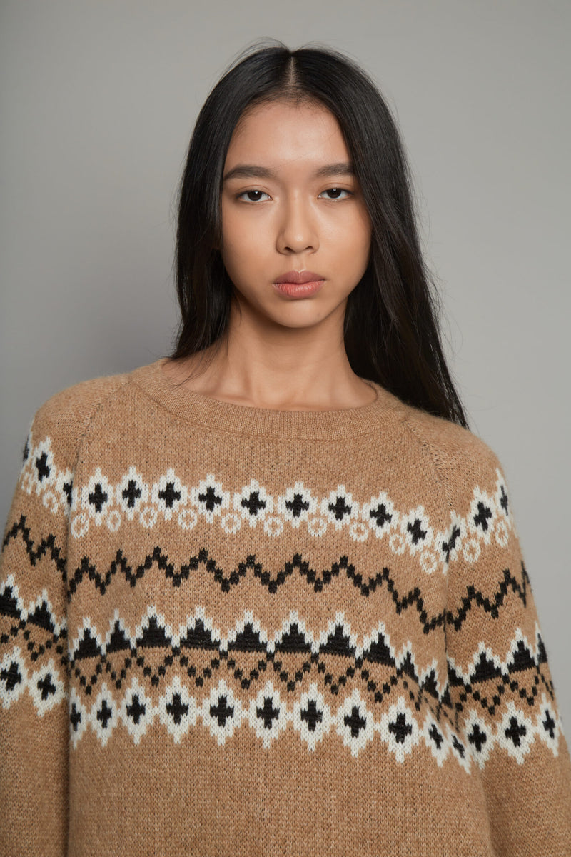 Ayllu Beige Sweater