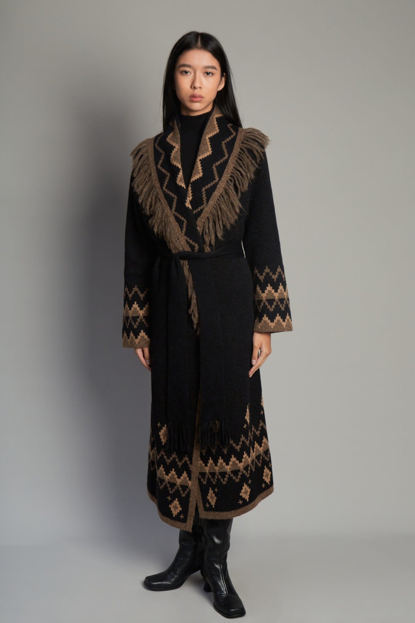 Sumaq Black Coat