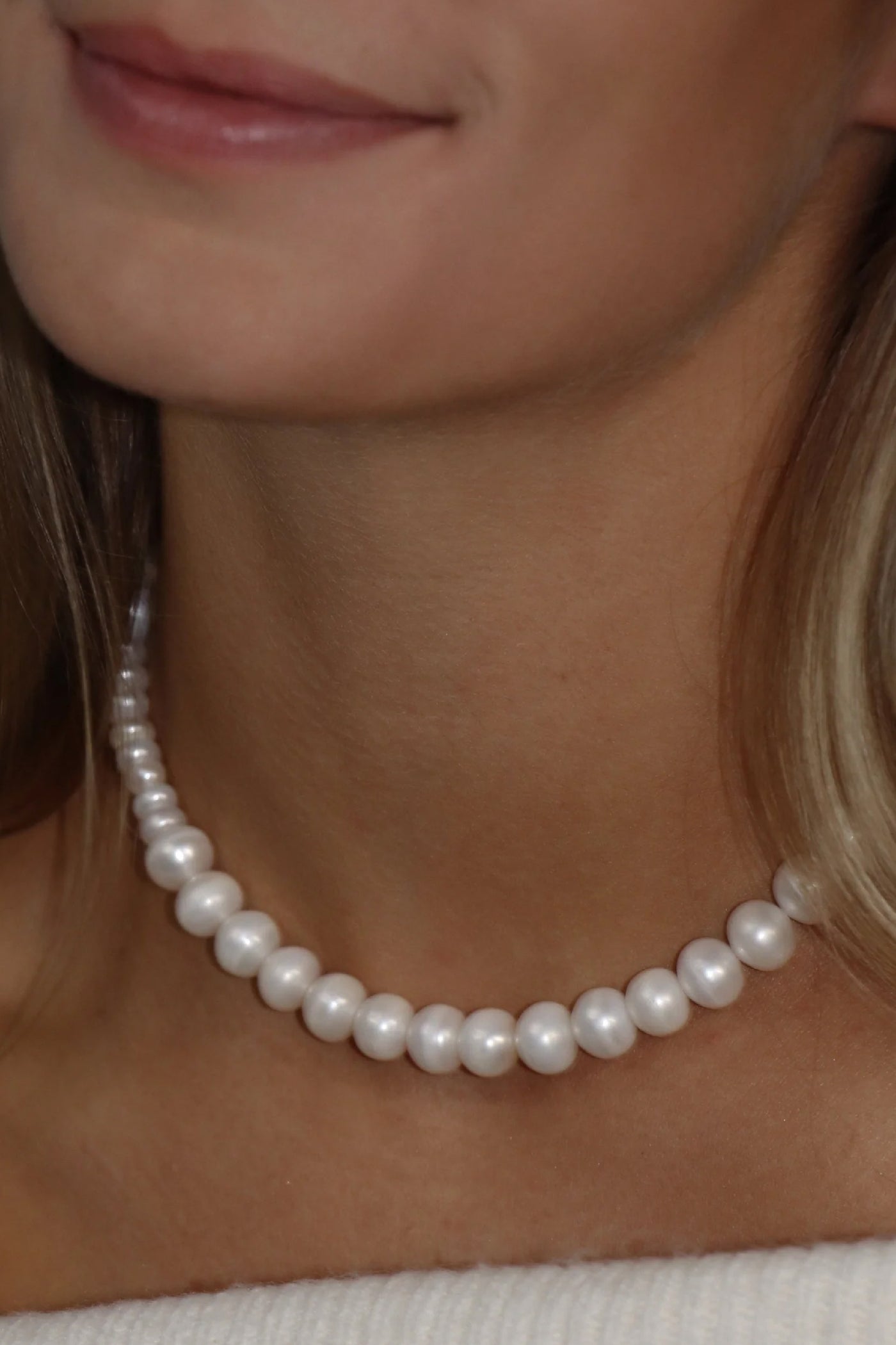 Pre-Order: Carolyn Pearl Necklace