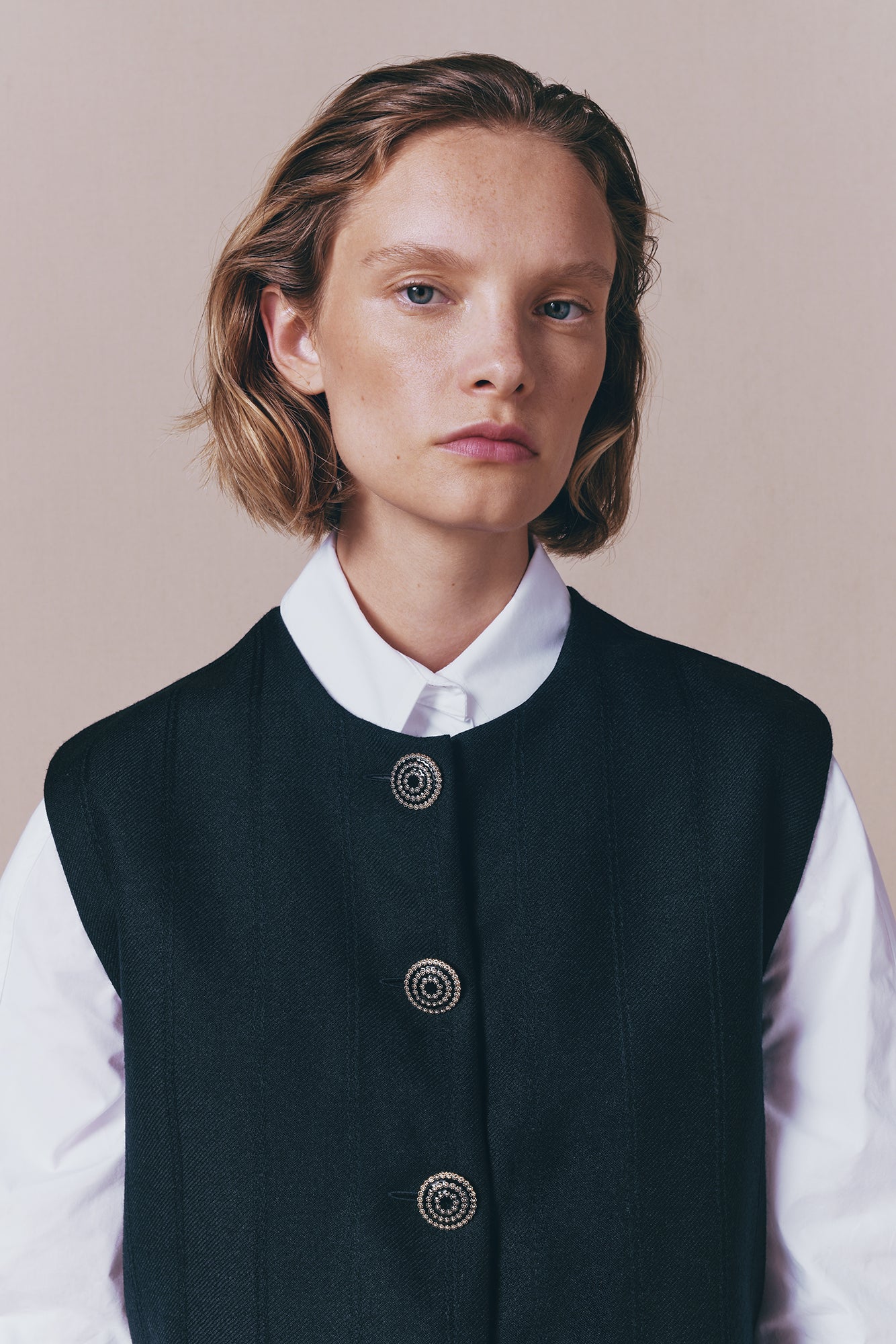Black Buttoned Virgin Wool Sleeveless Vest