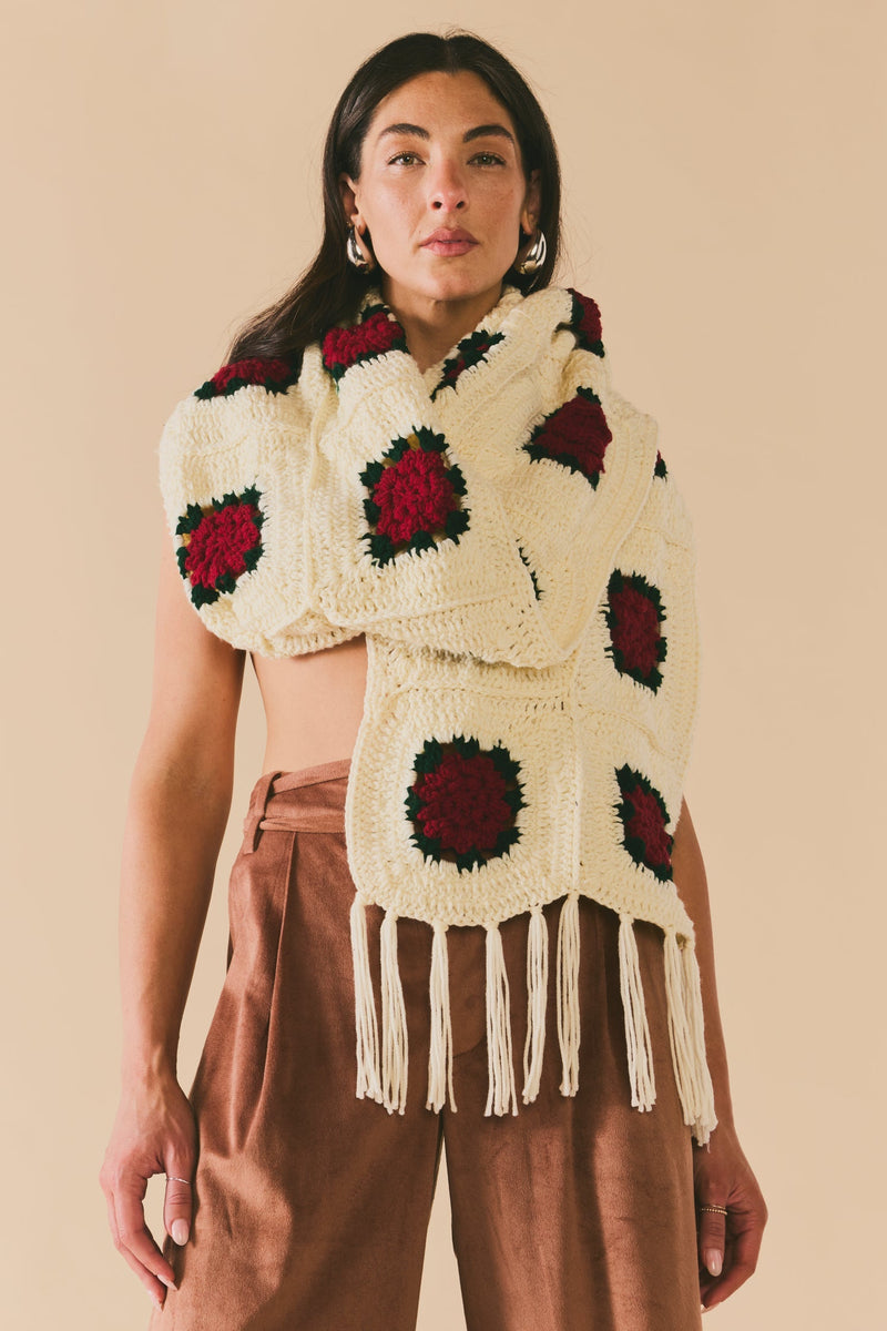 Round Top Rose Scarf