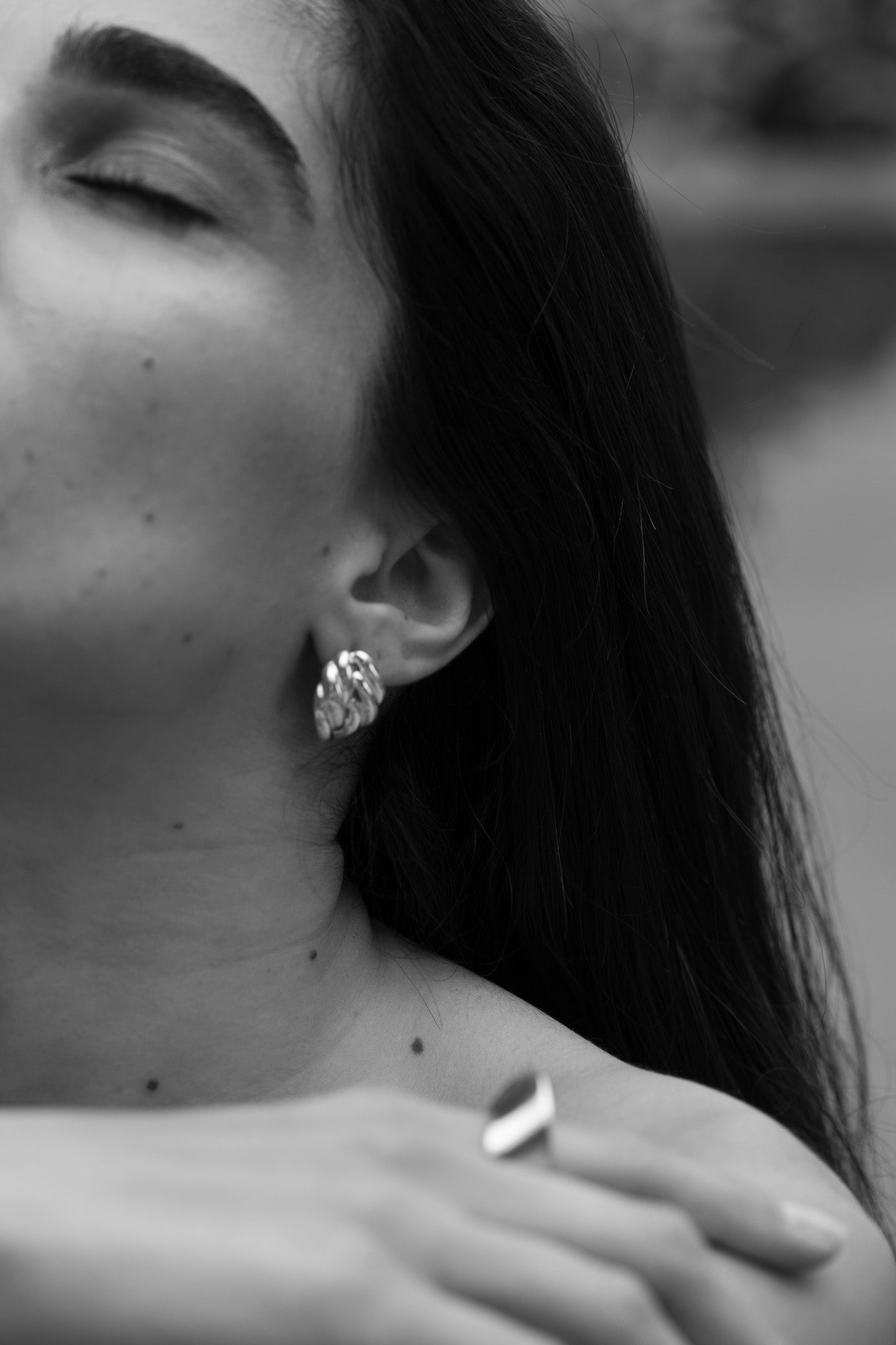 Clos Mini Earrings in Silver