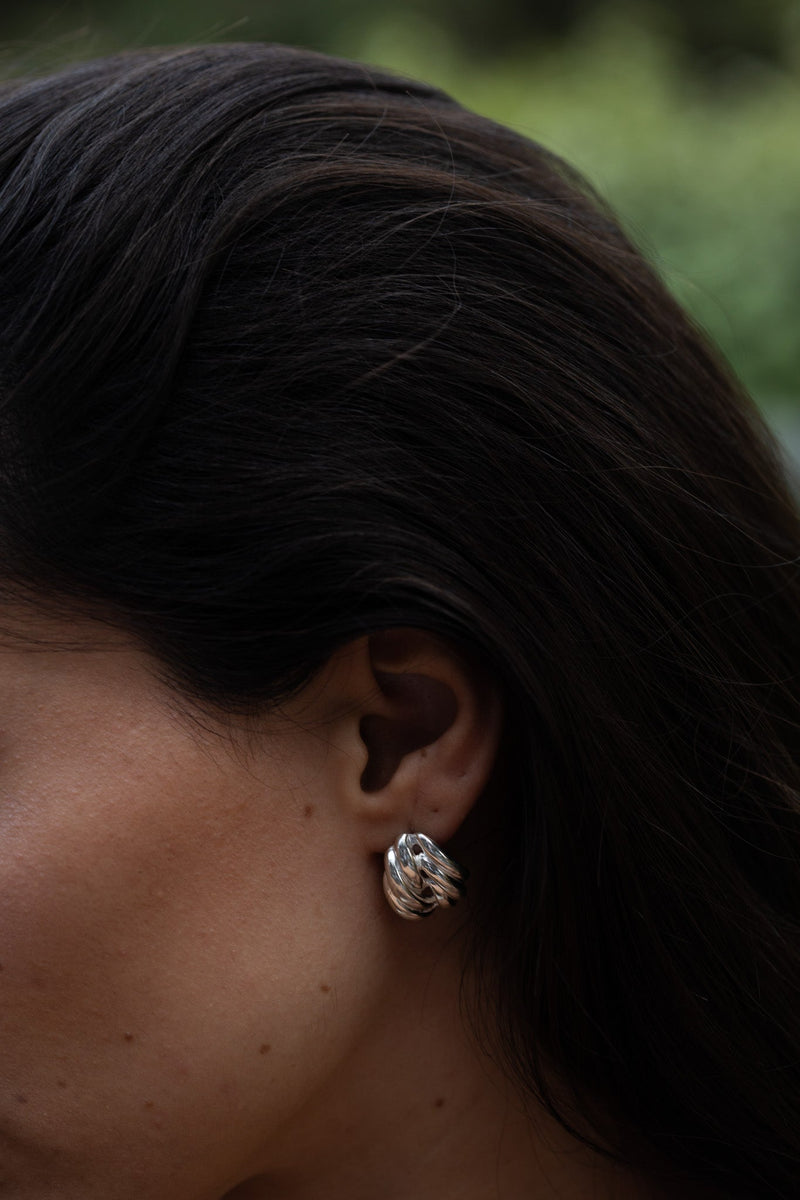 Clos Mini Earrings in Silver