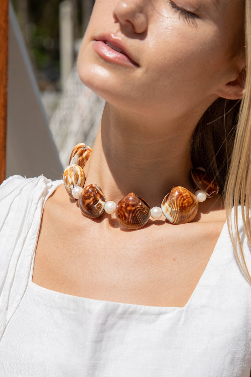 VICKY NECKLACE