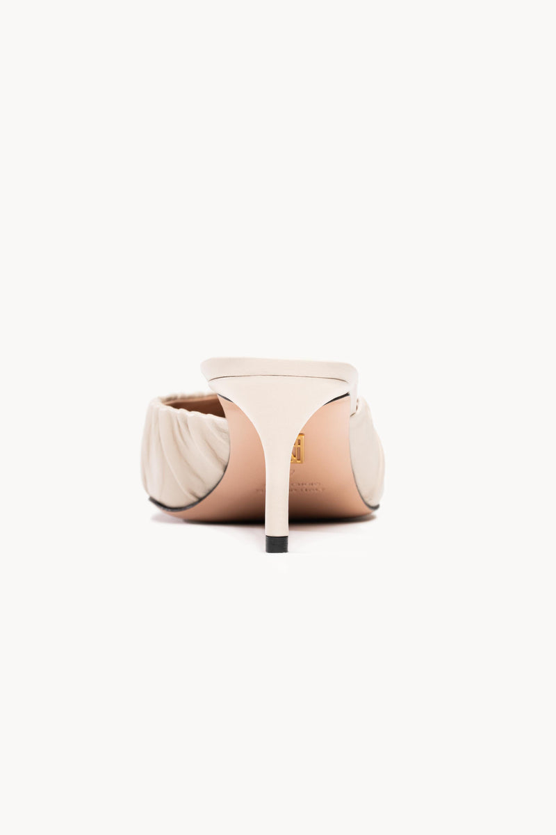 Anora Mule