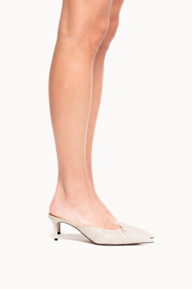 Anora Mule
