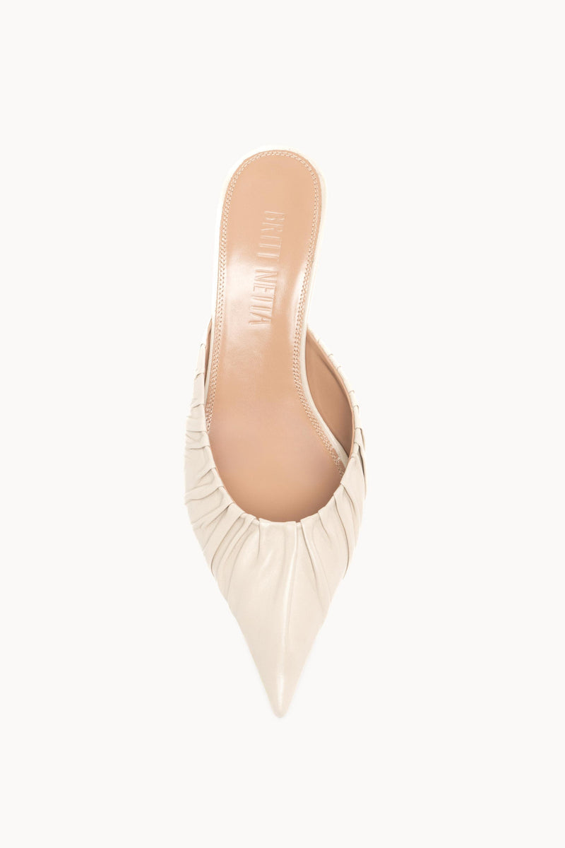 Anora Mule