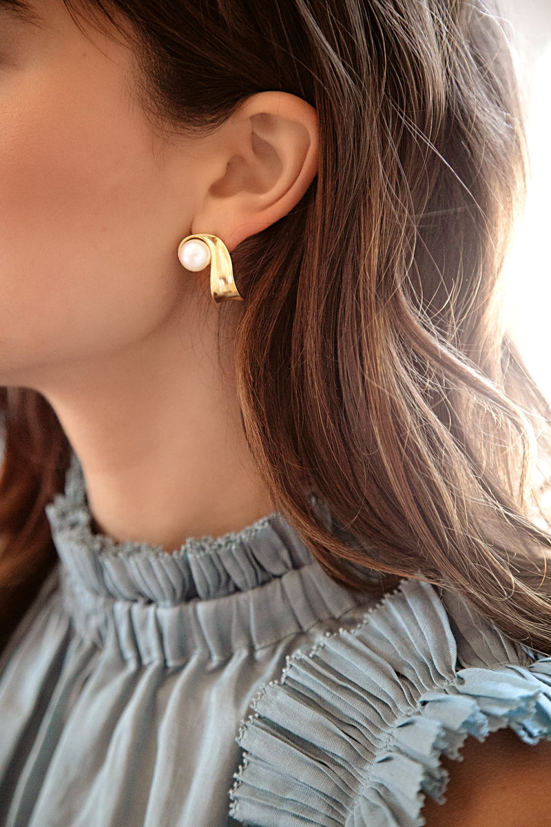Sightseer Earrings