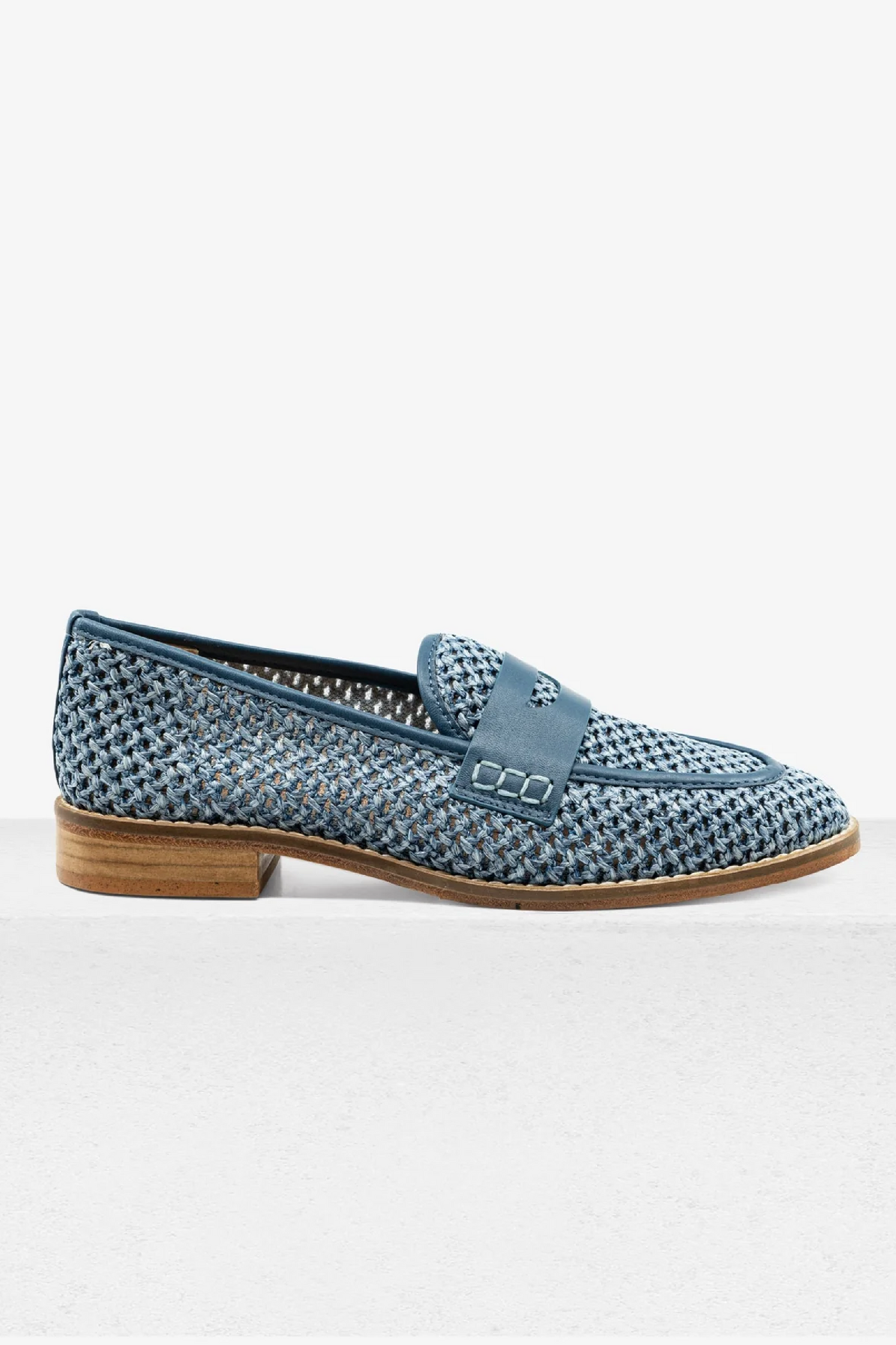 Camila Blue Raffia