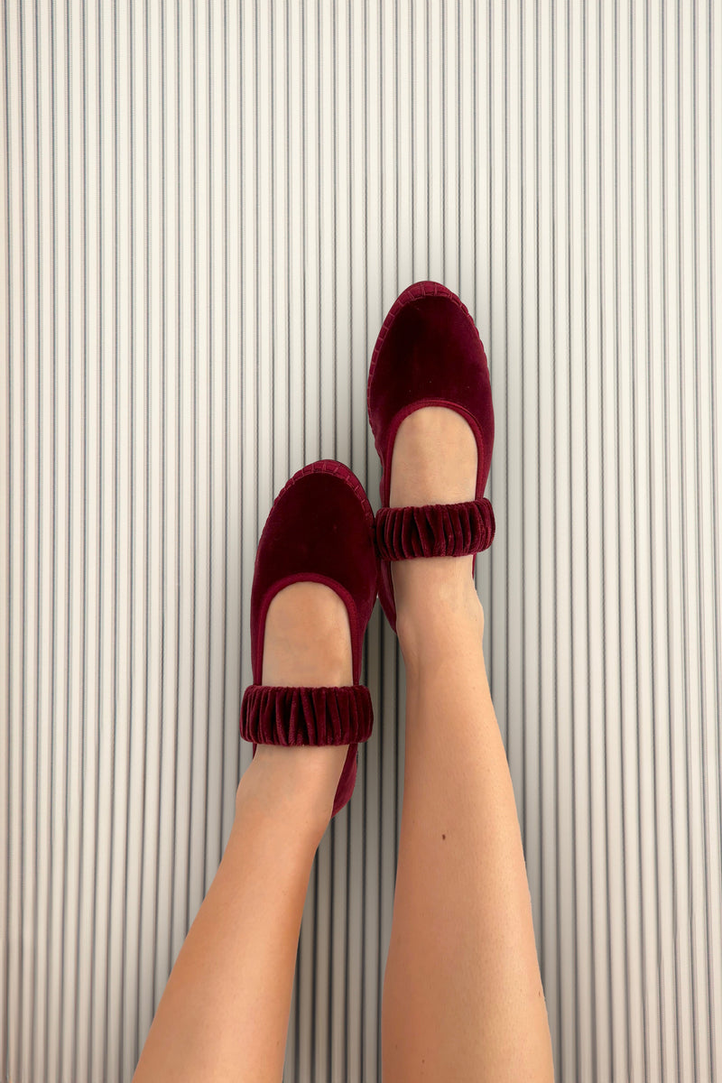 Mafalda Burgundy